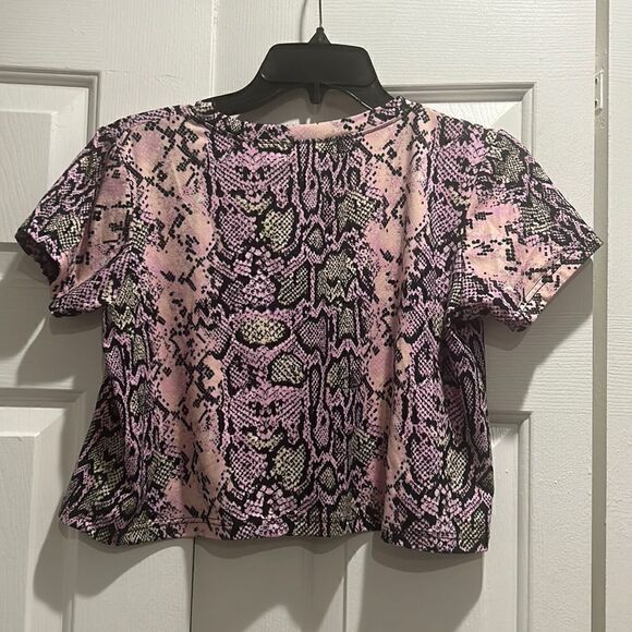 Prince Peter Collection cropped Snake Print T-Shirt, Size XS - Picture 6 of 8